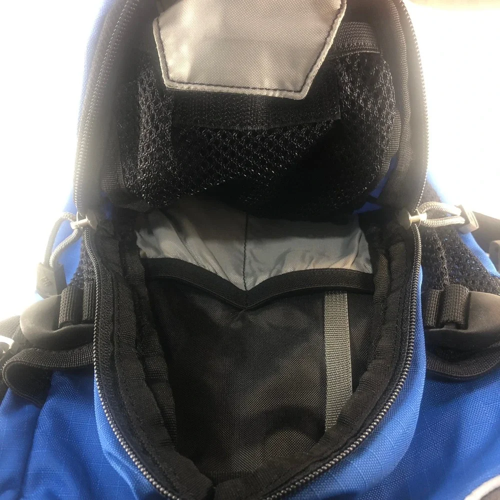 Columbia Sportswear Blue Grey Hydration Backpack Hiking Trail Daypack Adjustable